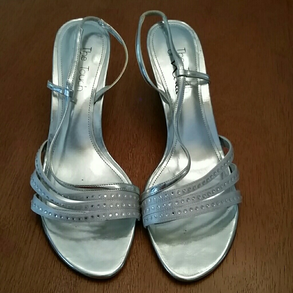 Women's silver Nina shoes. Brand new size 8.5 - Picture 2 of 2